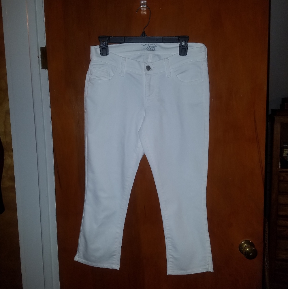 Womens Old Navy White Denim Capri Pants